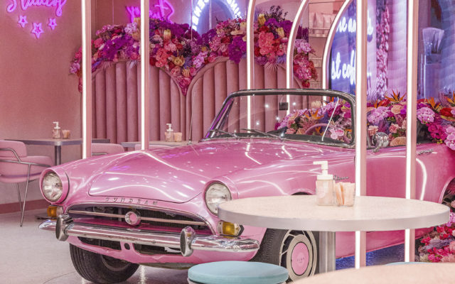 decorative alpine vinatge car in EL&N Riyadh Panorama Mall